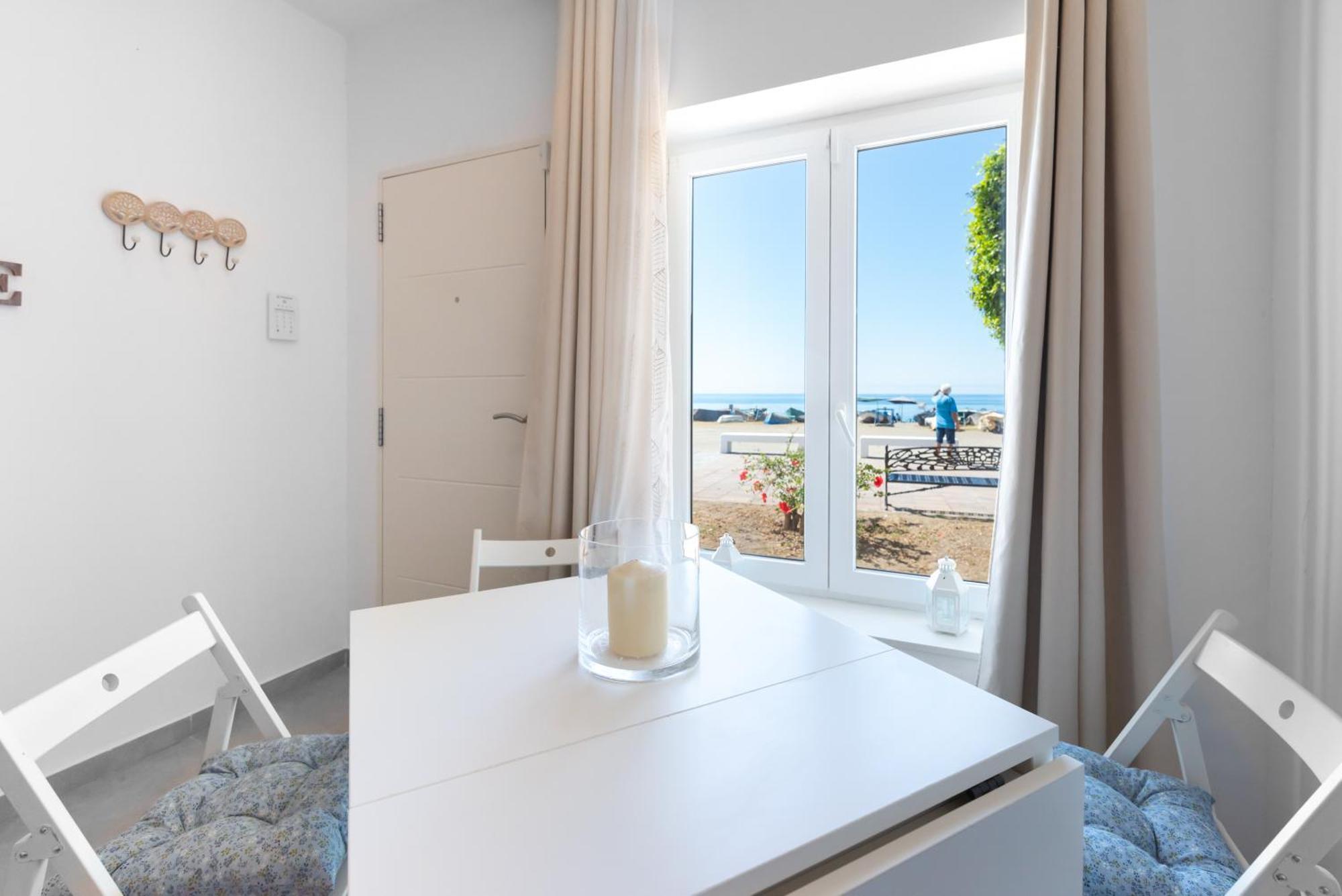 Wintowinrentals Dream Home On The Beachfront La Cala Del Moral Экстерьер фото